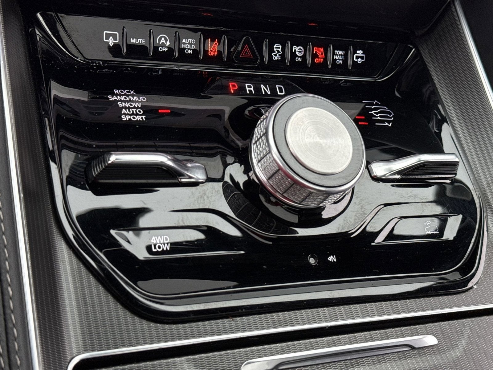 2024 Jeep Grand Wagoneer Series II