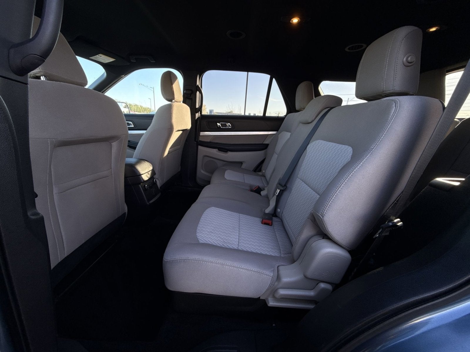 2018 Ford Explorer Base