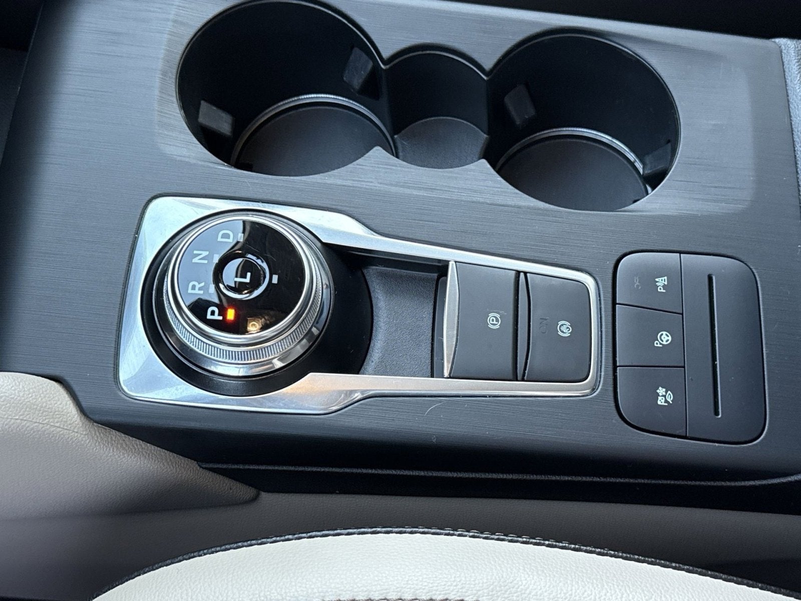 2020 Ford Escape Hybrid Titanium