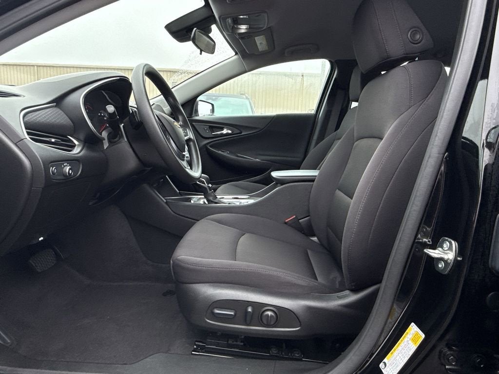 2025 Chevrolet Malibu LT