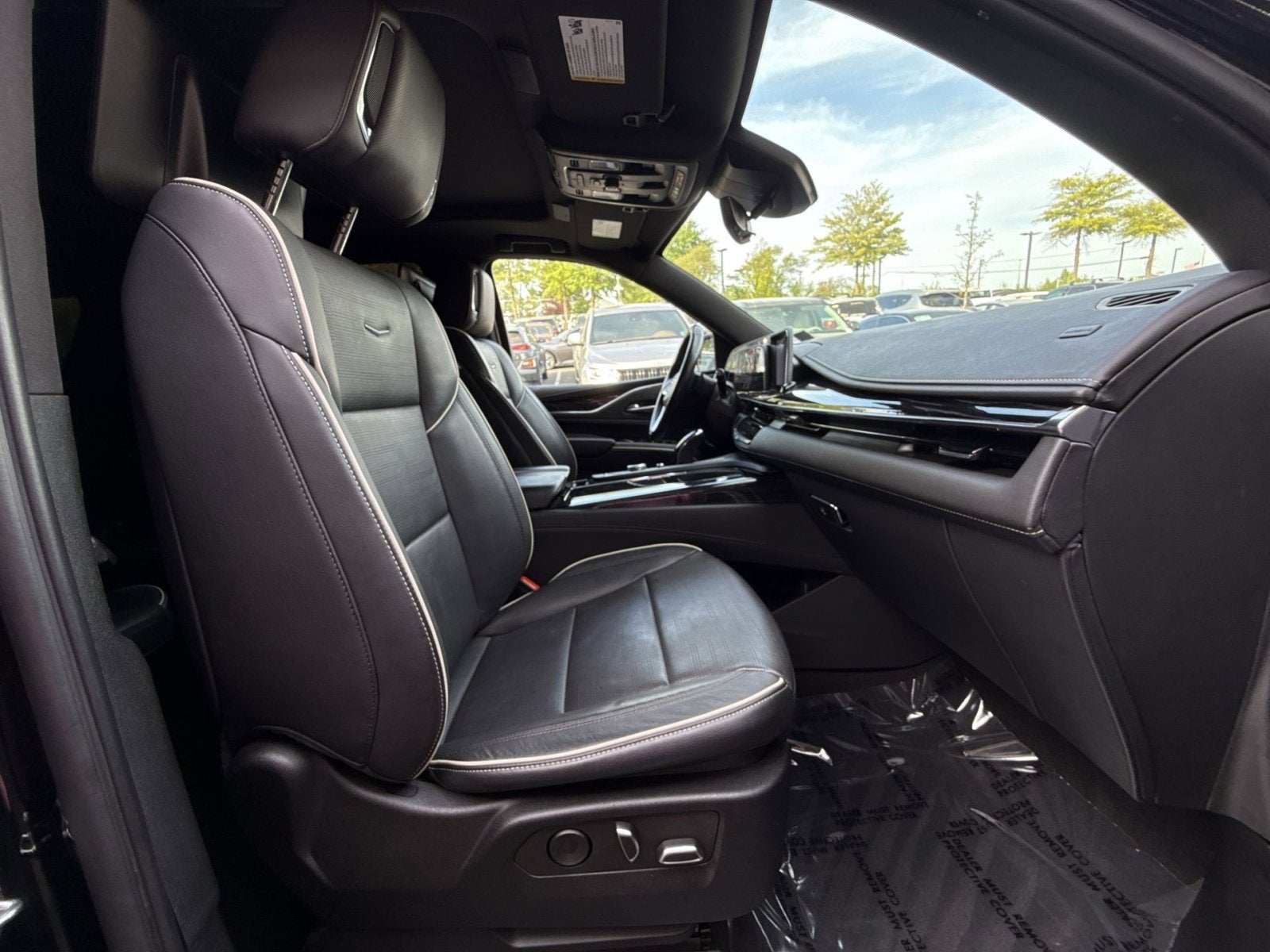 2023 Cadillac Escalade Sport