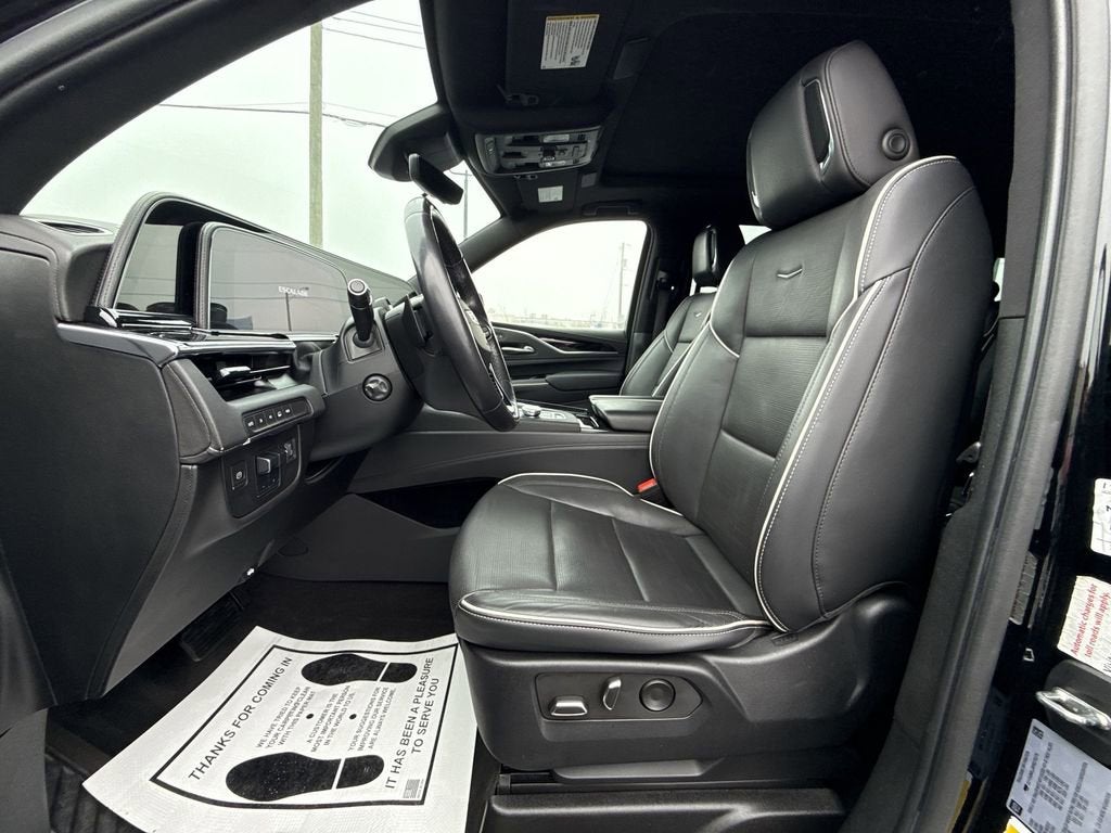 2023 Cadillac Escalade ESV Sport