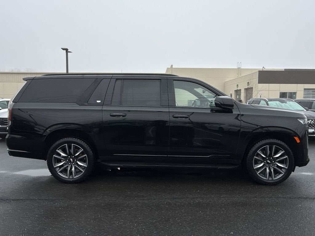 2023 Cadillac Escalade ESV Sport