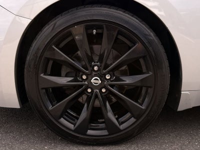 2017 Nissan Maxima SR