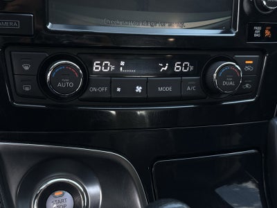 2017 Nissan Maxima SR