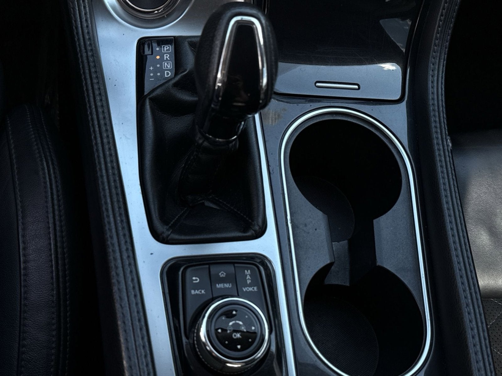 2017 Nissan Maxima SR