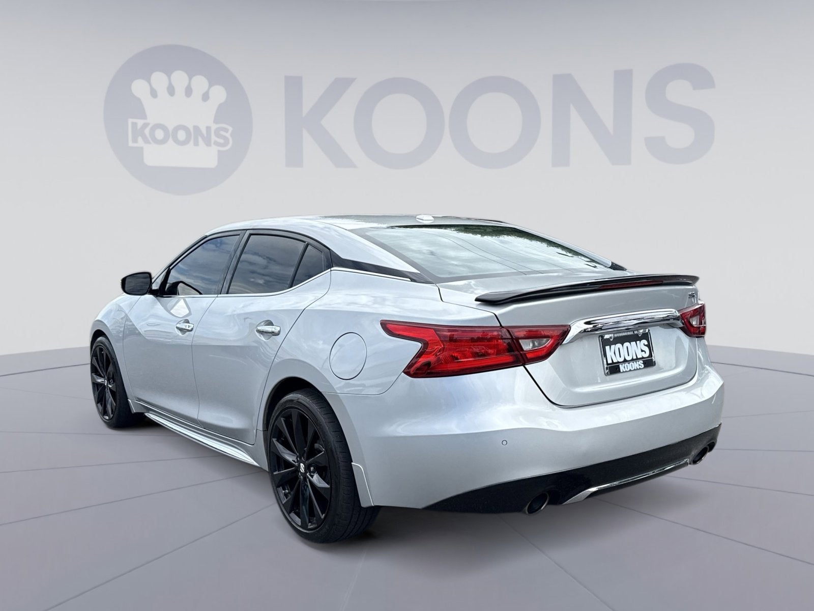 2017 Nissan Maxima SR