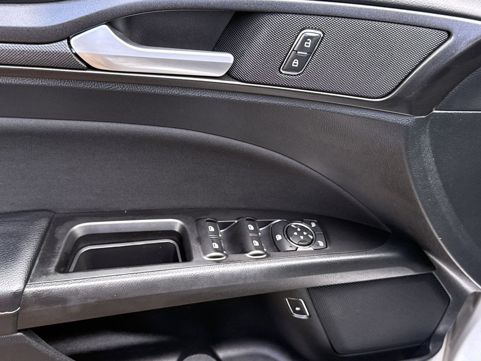 2018 Ford Fusion Hybrid SE