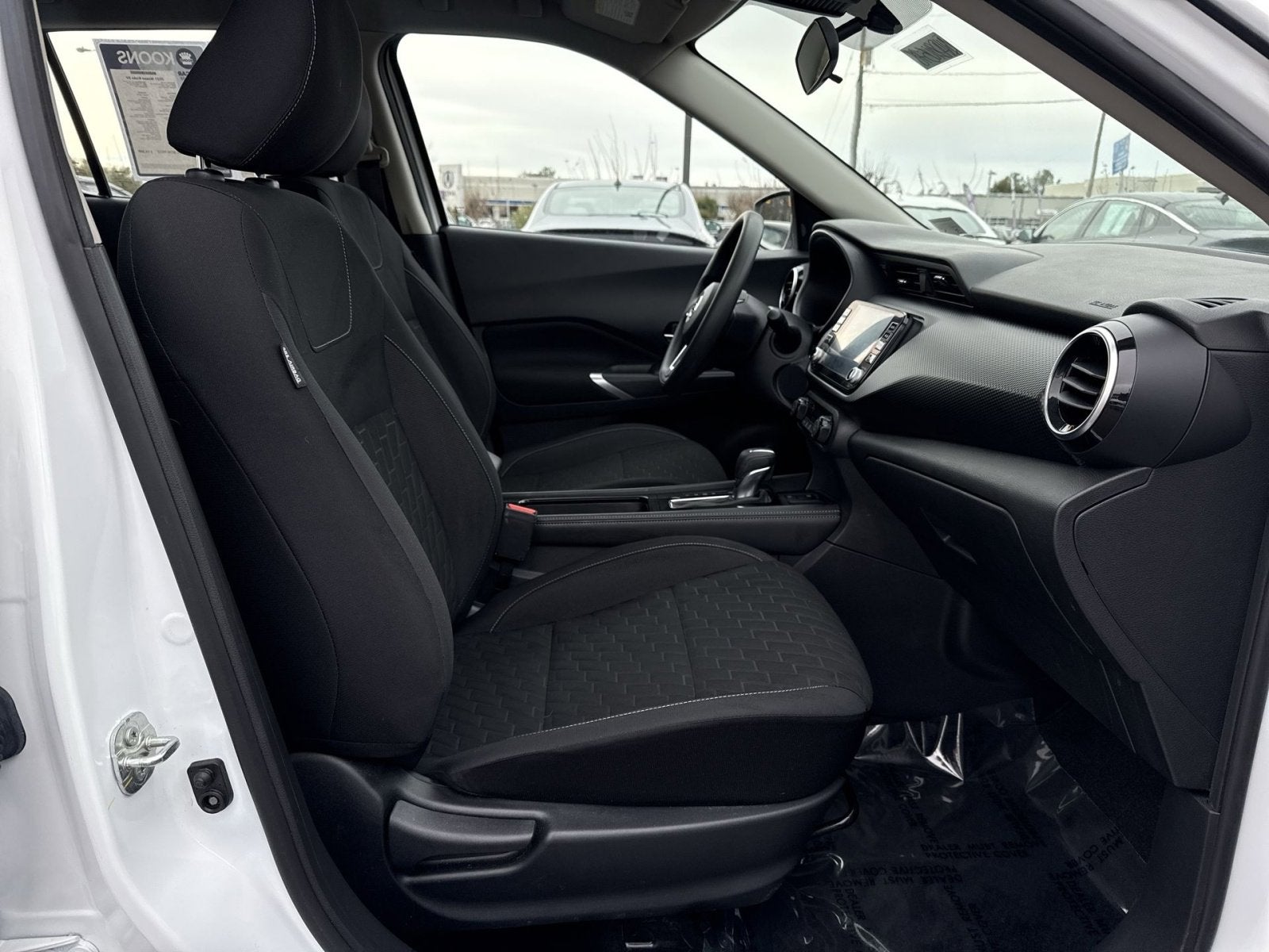 2021 Nissan Kicks SV