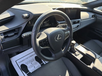 2022 Lexus ES 300h