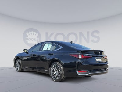 2022 Lexus ES 300h