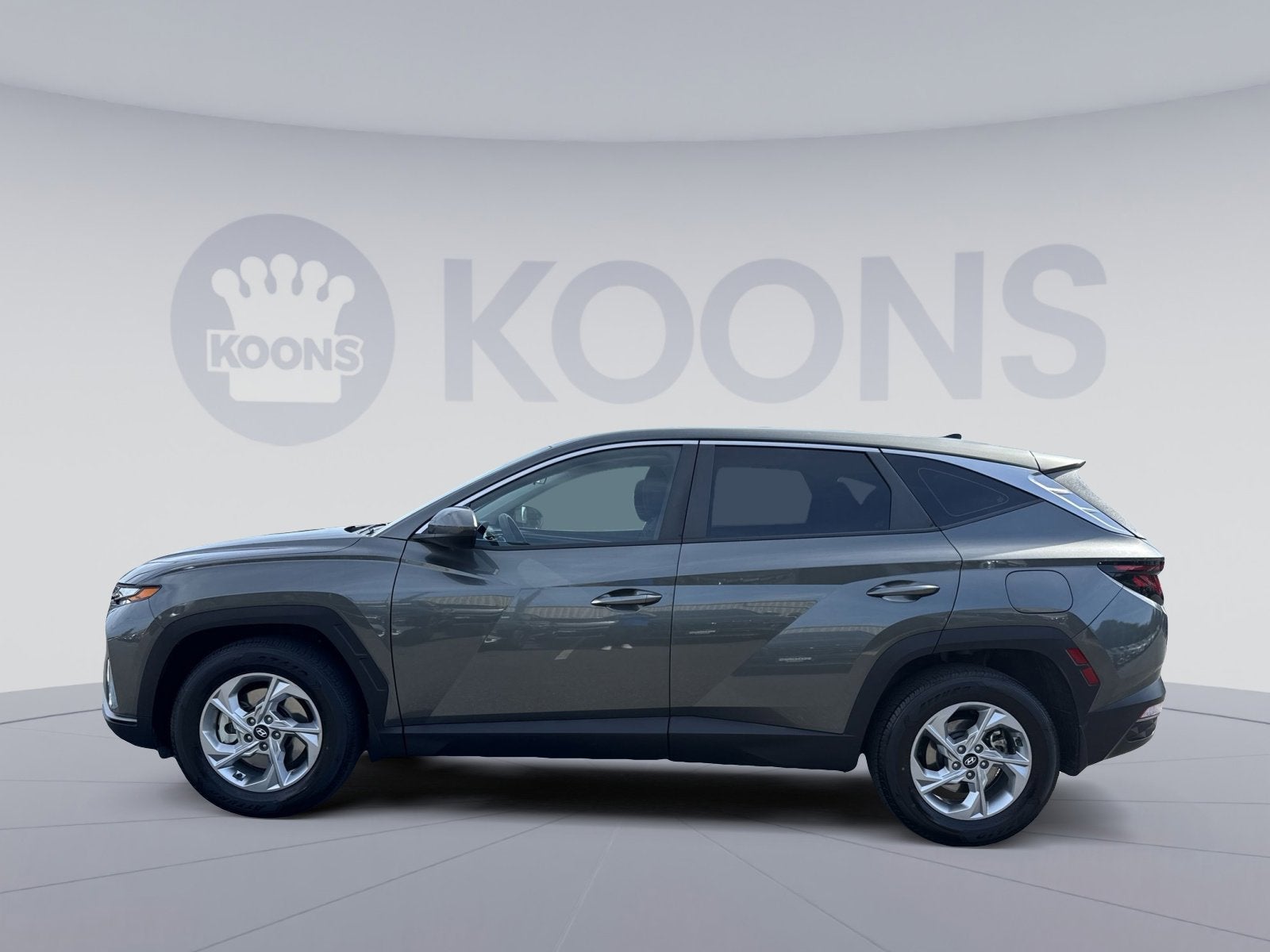 2023 Hyundai TUCSON SE