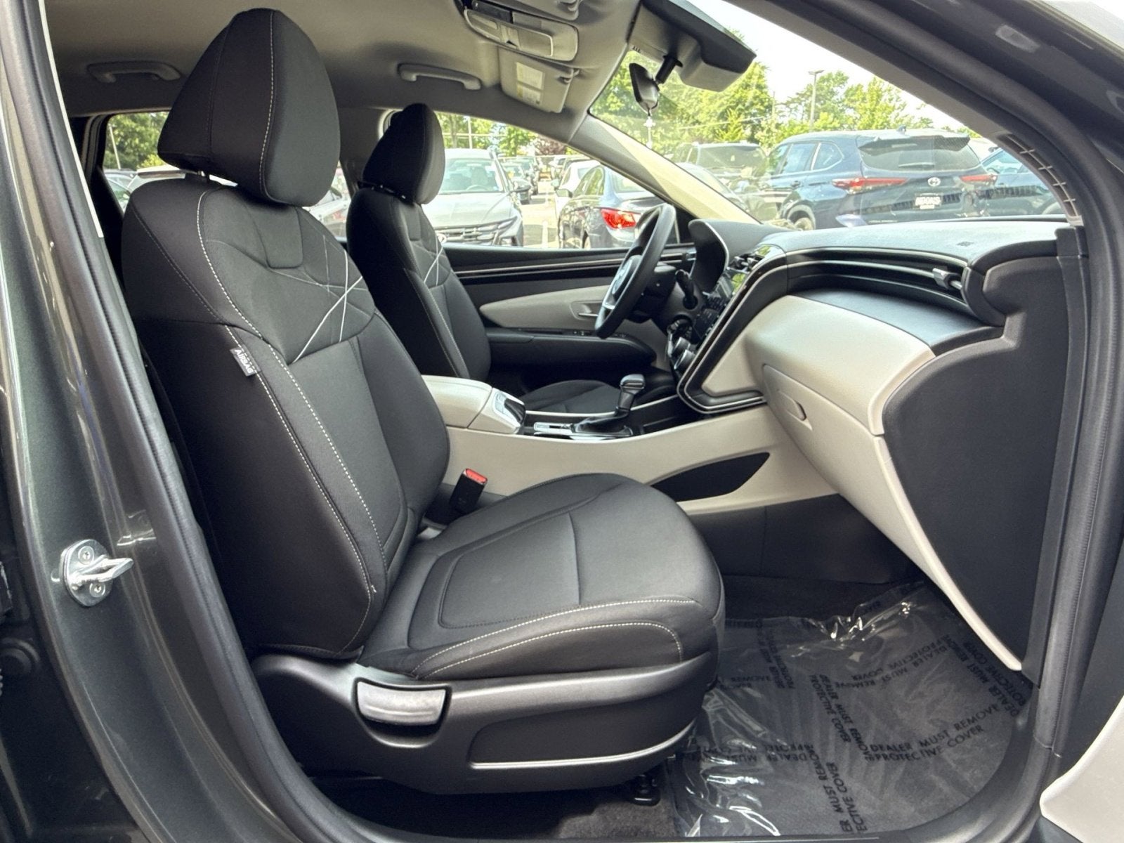 2023 Hyundai TUCSON SE
