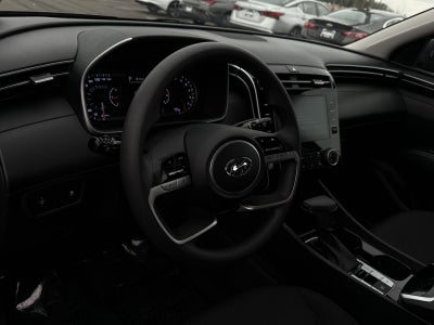 2023 Hyundai TUCSON SE