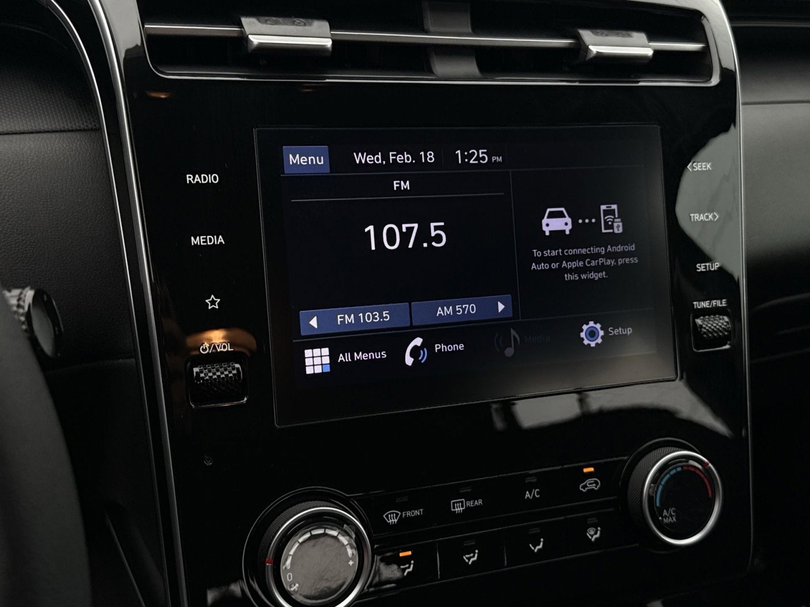 2023 Hyundai TUCSON SE