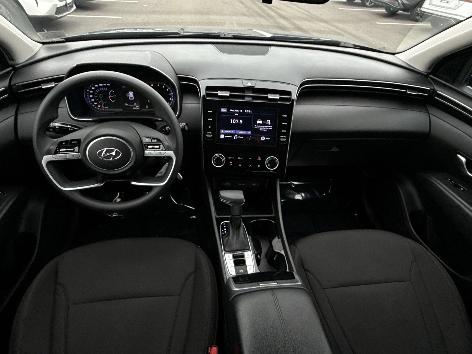 2023 Hyundai TUCSON SE