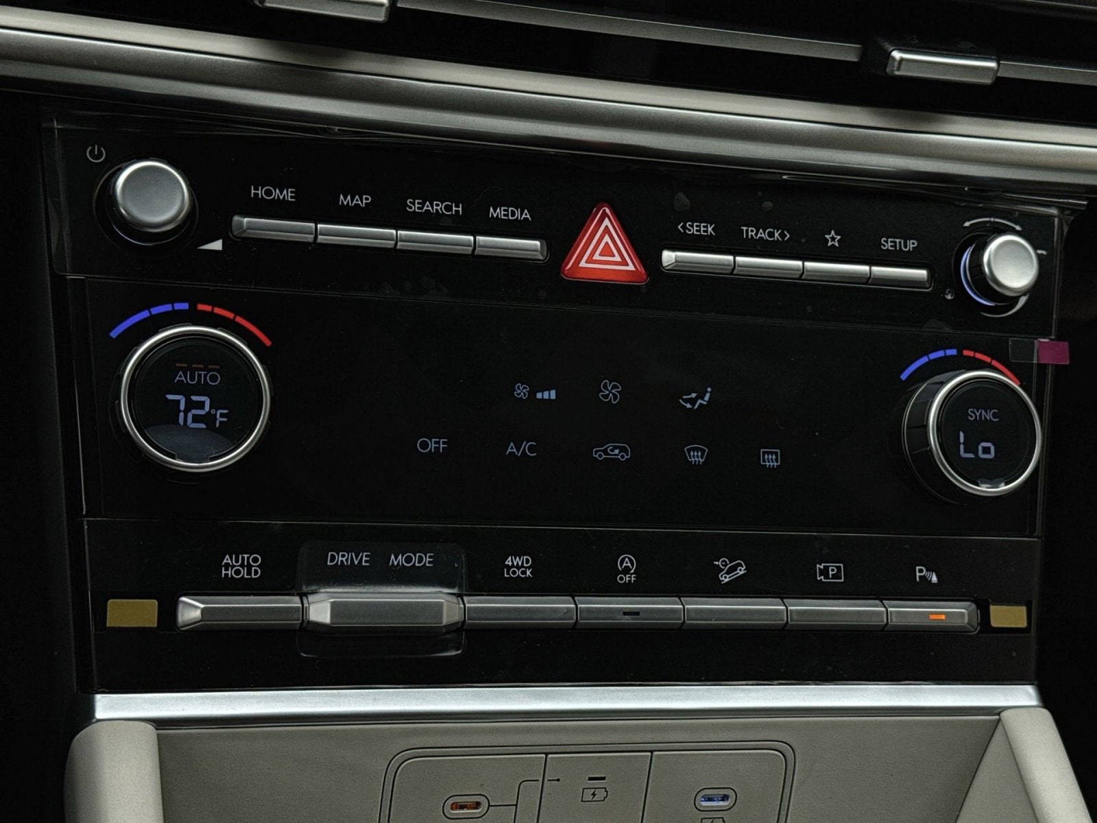 2026 Hyundai SANTA FE HYBRID SE