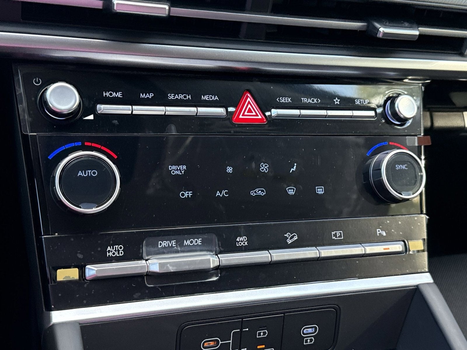 2026 Hyundai SANTA FE HYBRID SE