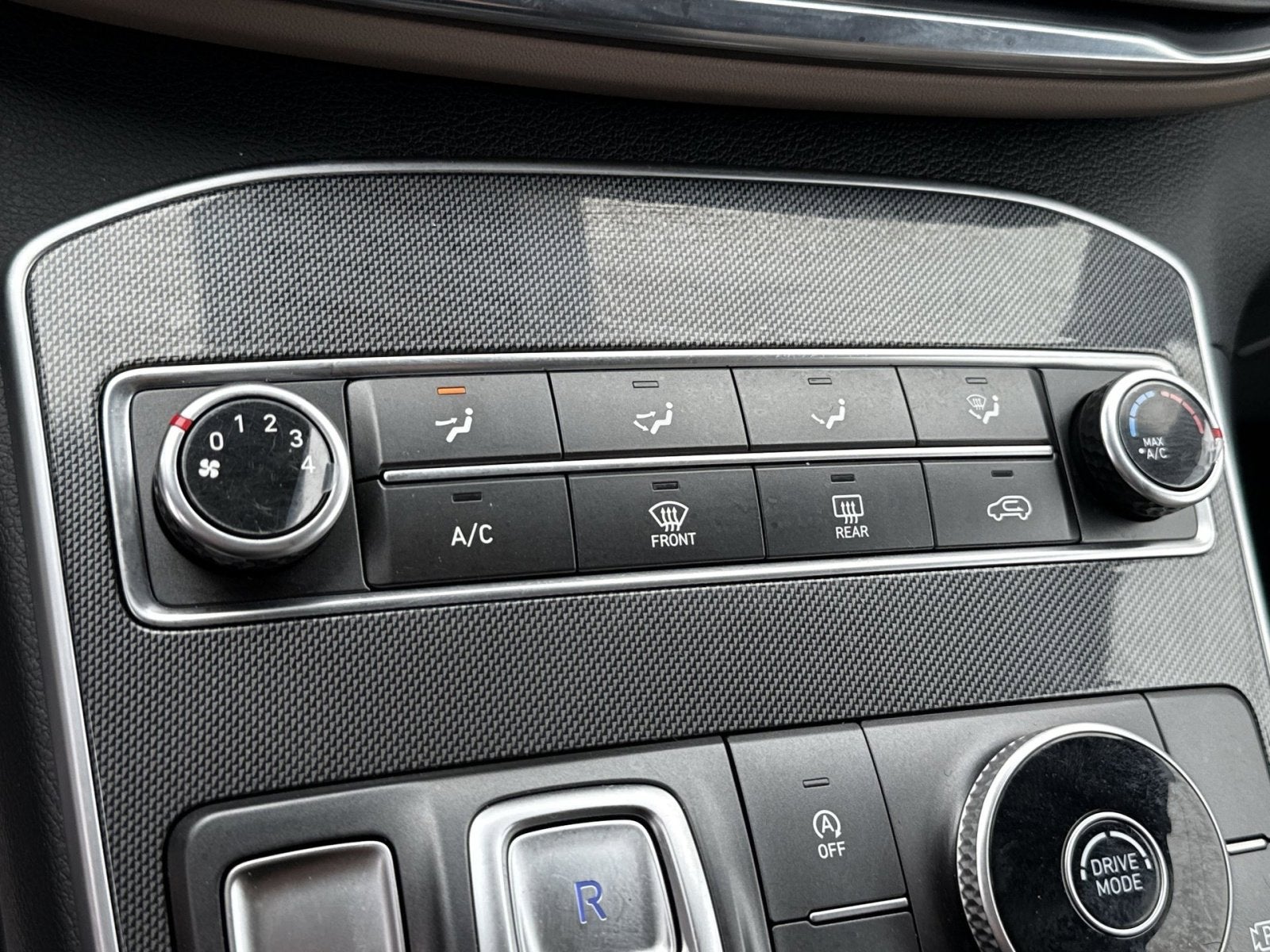 2023 Hyundai SANTA FE SE