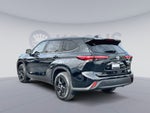 2023 Toyota Highlander Hybrid LE