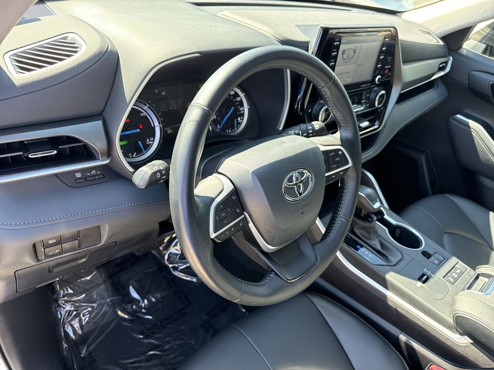 2022 Toyota Highlander Hybrid XLE