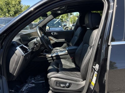 2023 BMW X7 xDrive40i