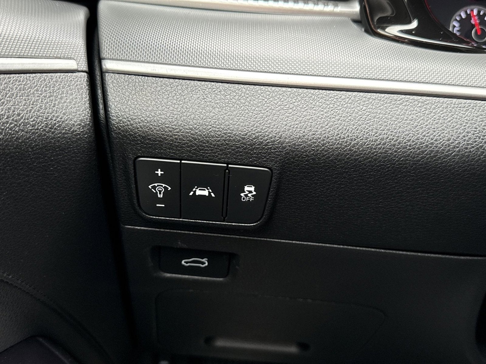 2024 Kia K5 LXS