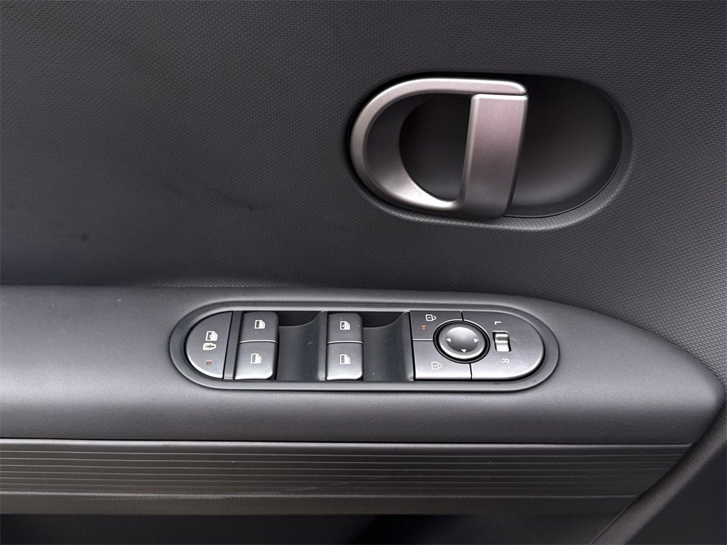 2025 Hyundai IONIQ 5 SE