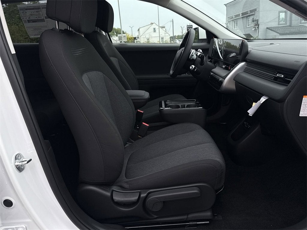 2025 Hyundai IONIQ 5 SE