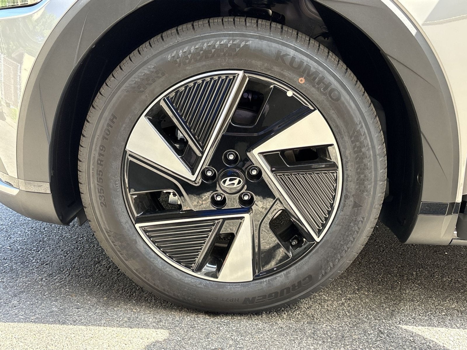 2026 Hyundai IONIQ 5 SE