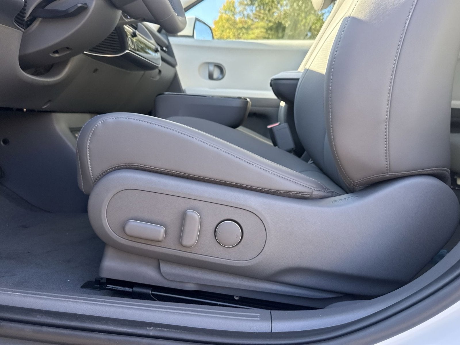 2025 Hyundai IONIQ 5 SEL