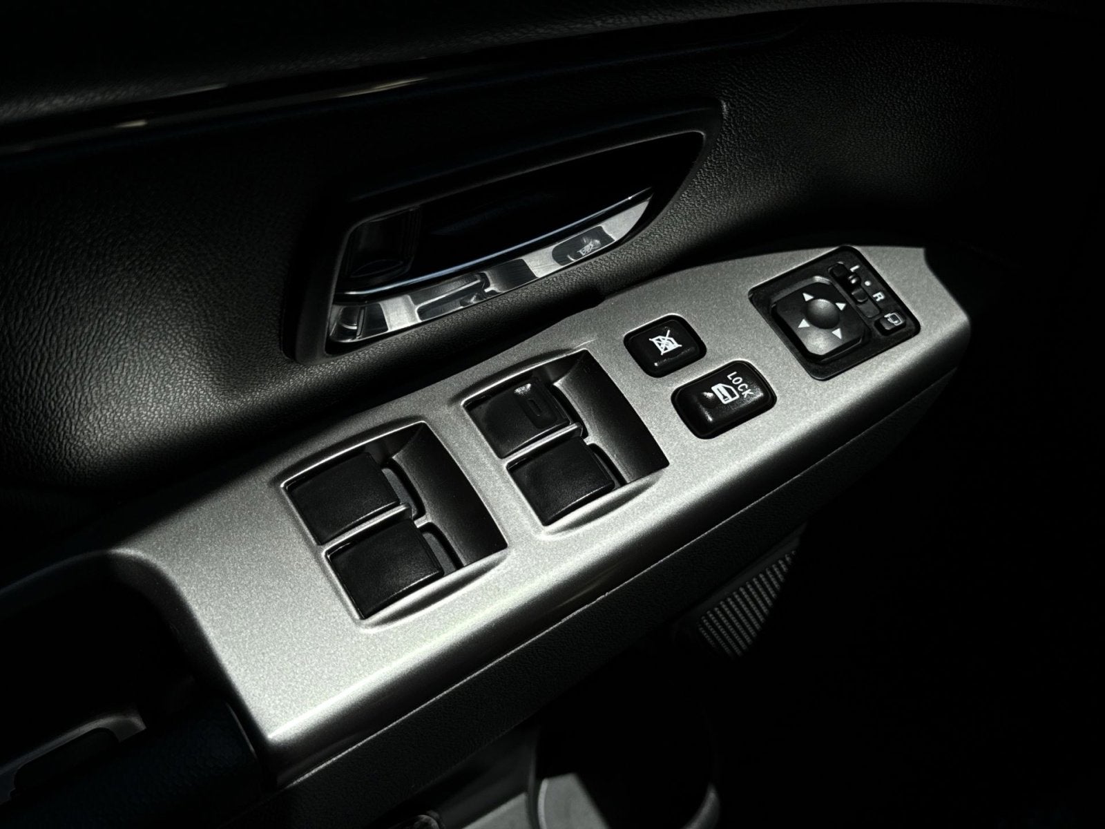 2024 Mitsubishi Outlander Sport ES