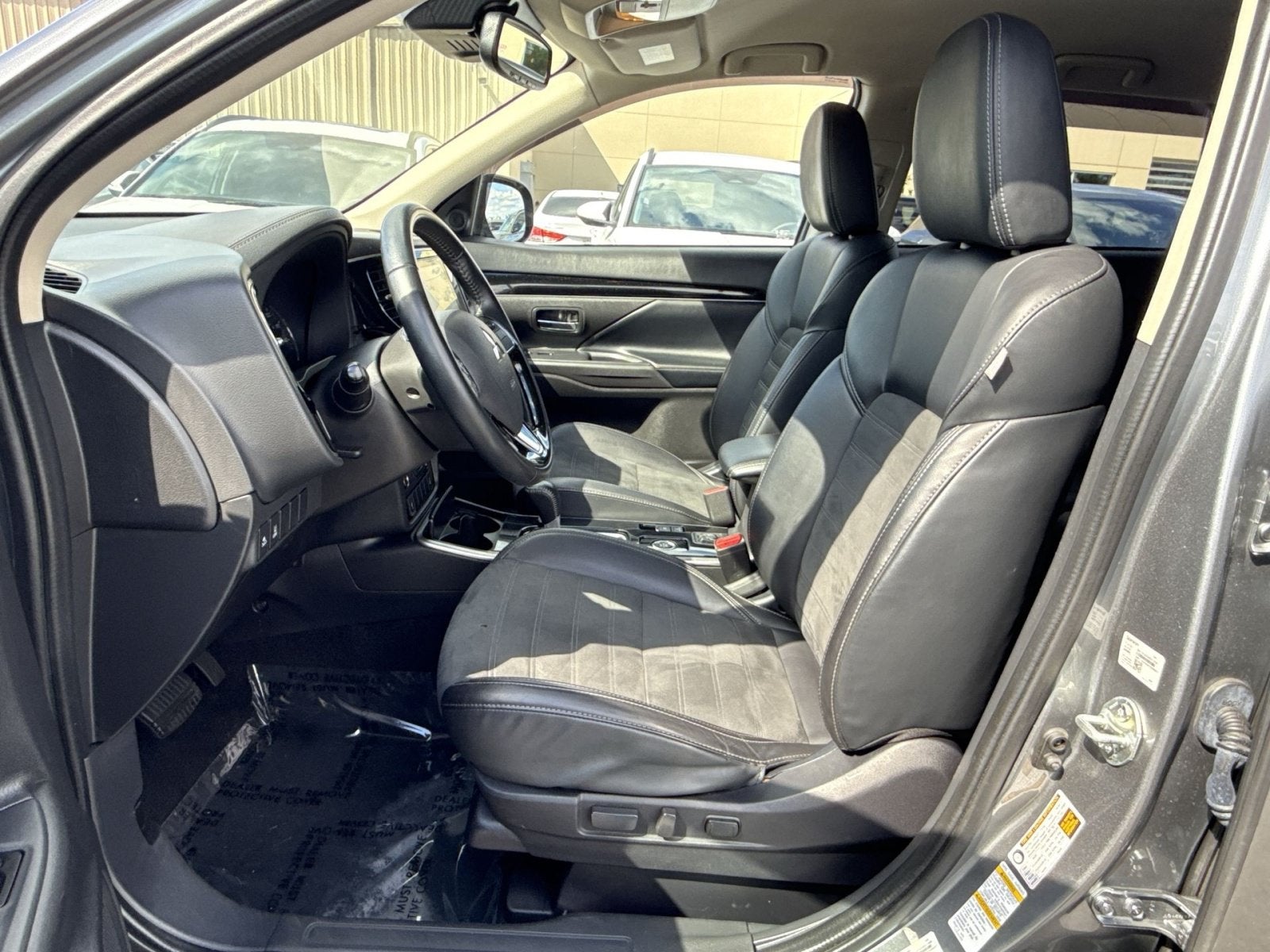 2020 Mitsubishi Outlander ES