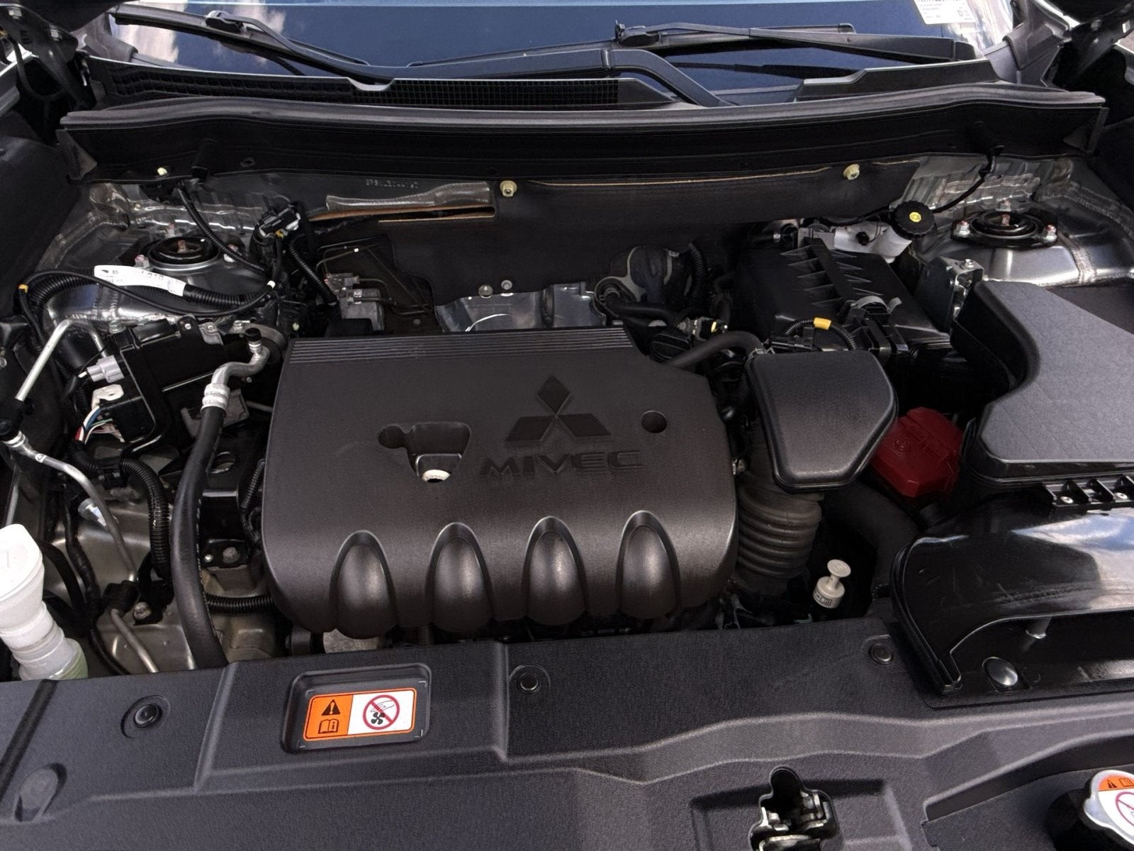 2020 Mitsubishi Outlander ES