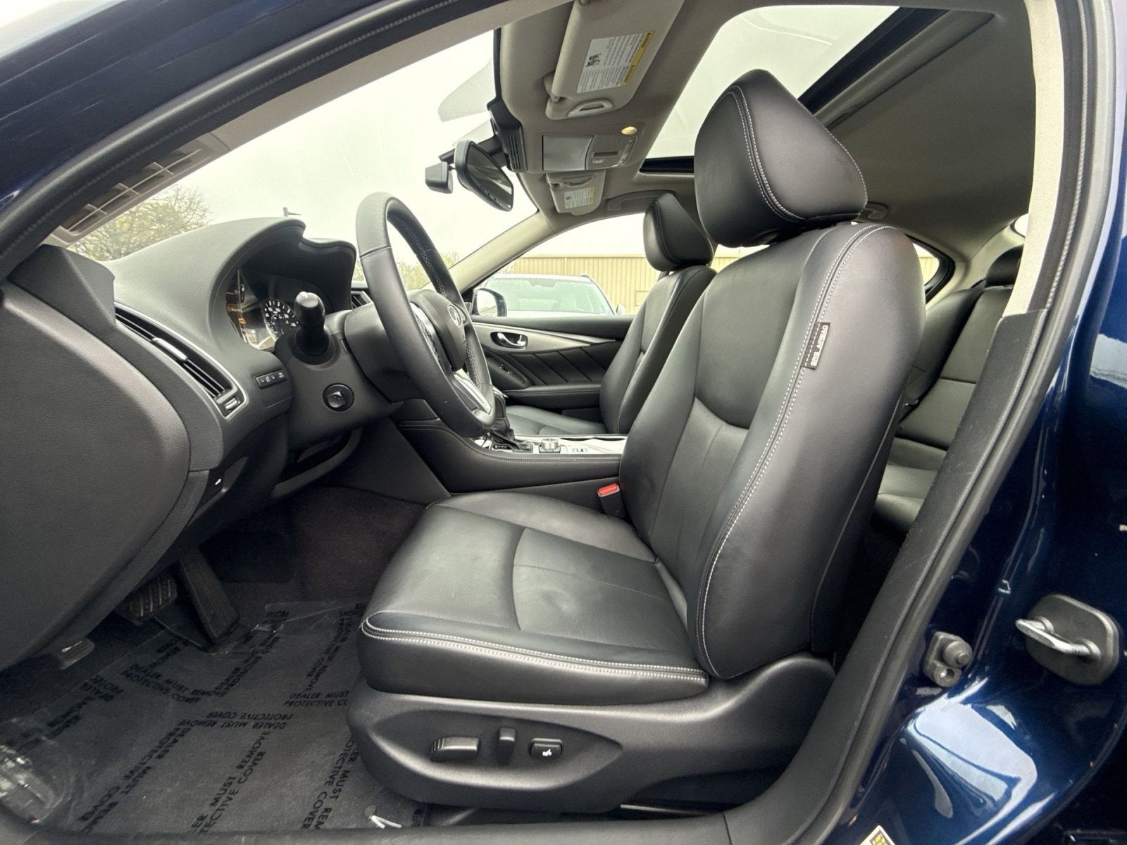 2023 INFINITI Q50 LUXE