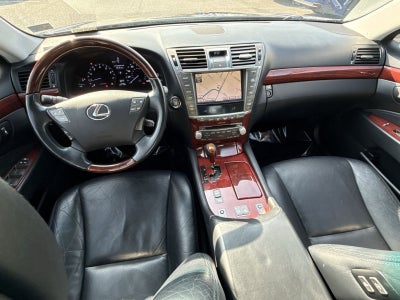 2011 Lexus LS 460