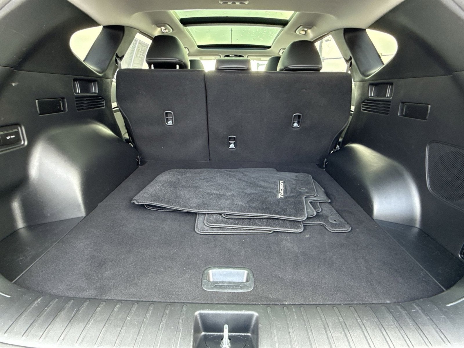 2023 Hyundai TUCSON HYBRID Limited