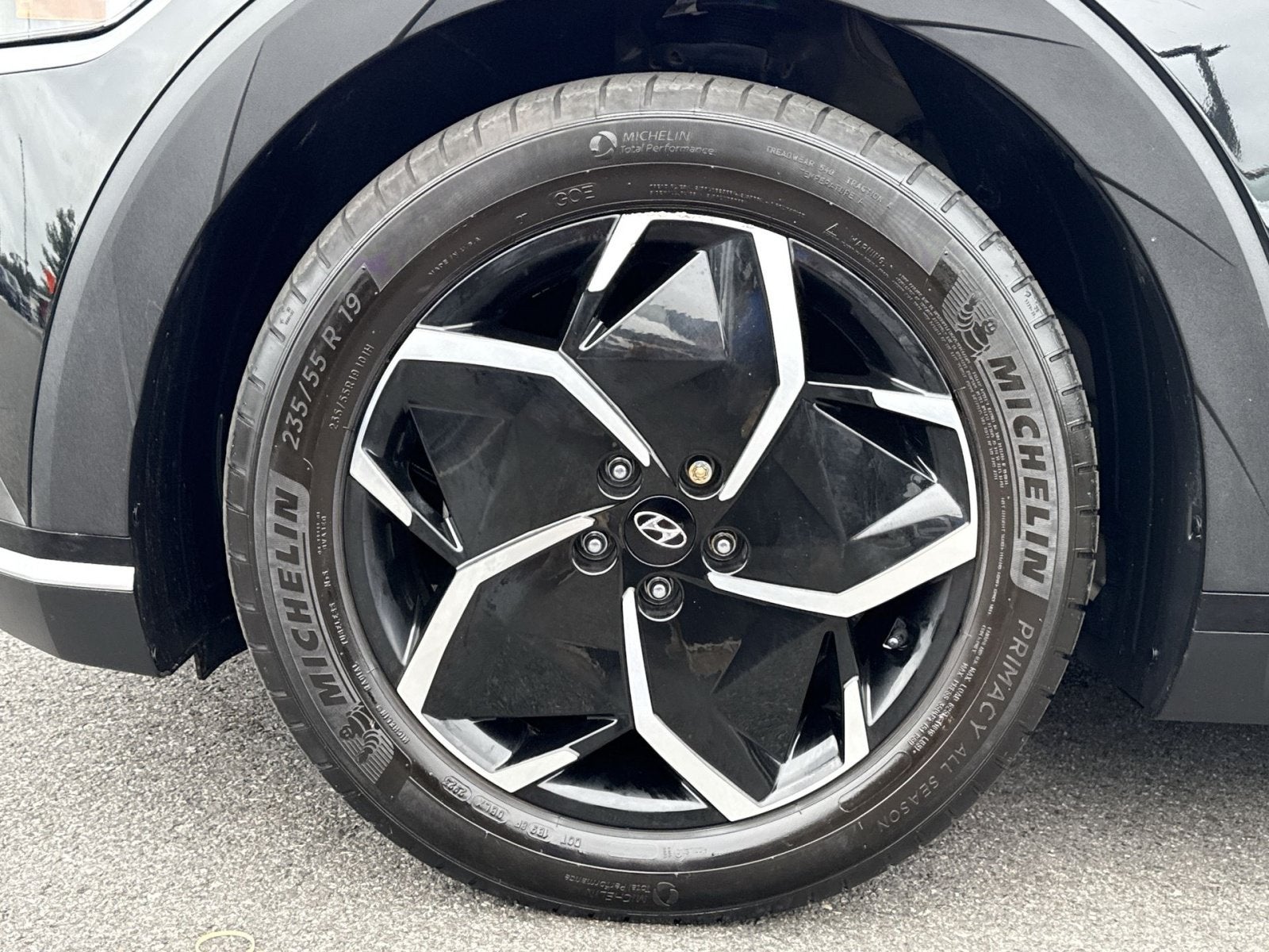 2024 Hyundai IONIQ 5 SEL