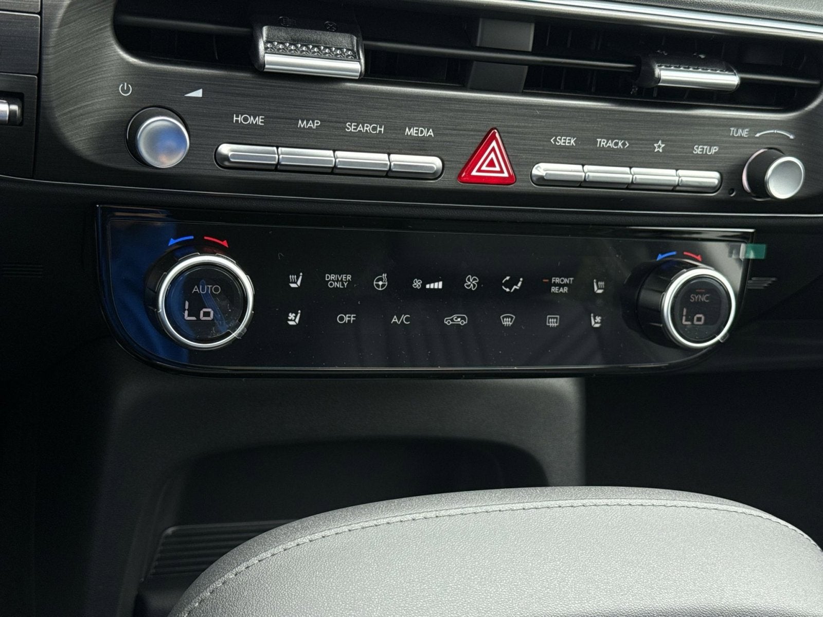2026 Hyundai PALISADE HYBRID SEL Premium