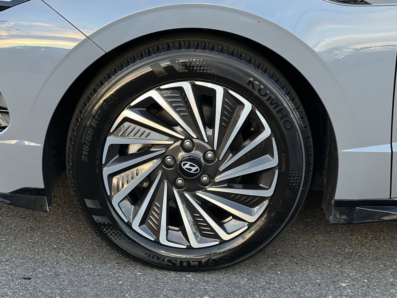 2024 Hyundai SONATA HYBRID SEL