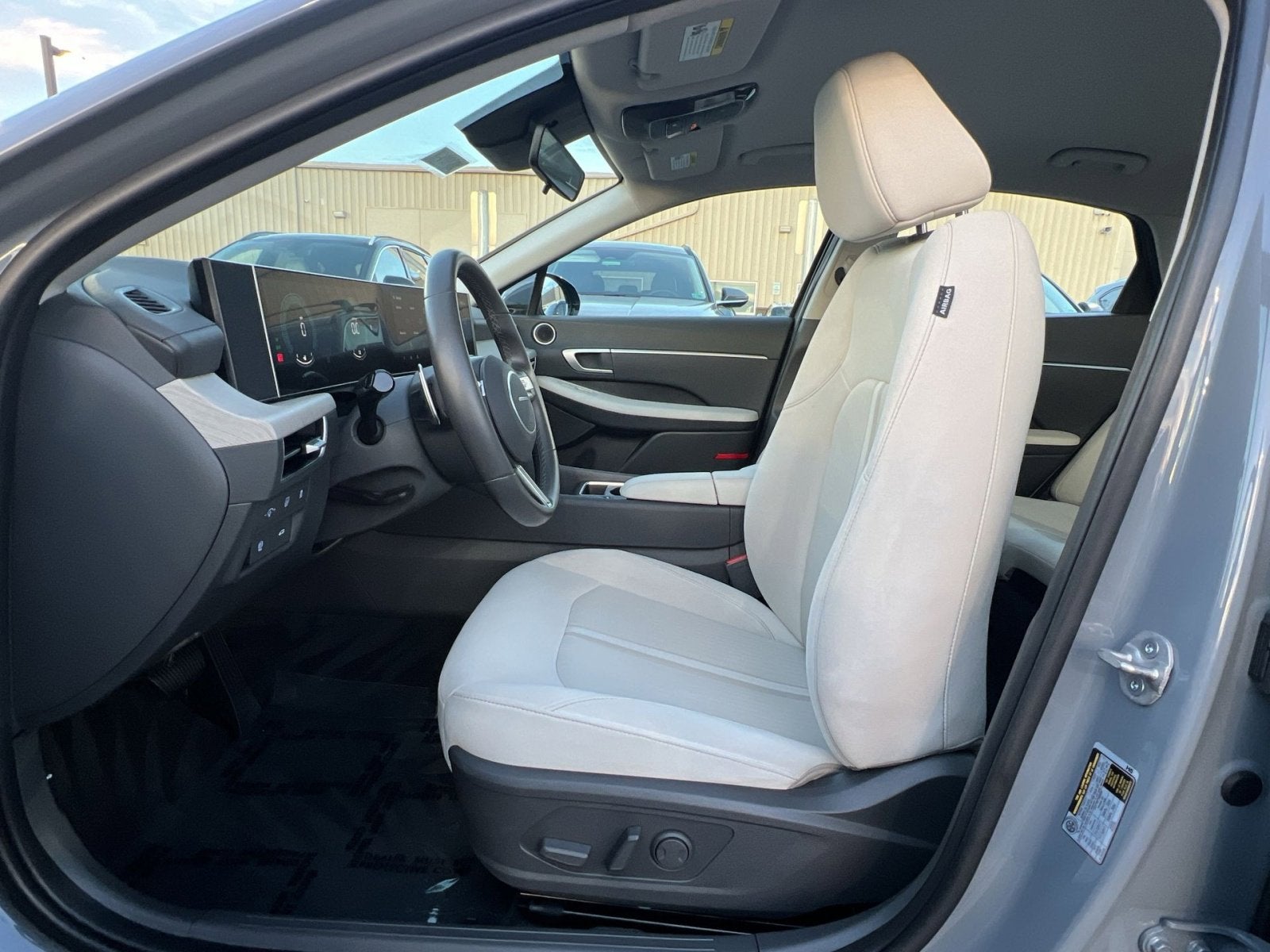 2024 Hyundai SONATA HYBRID SEL