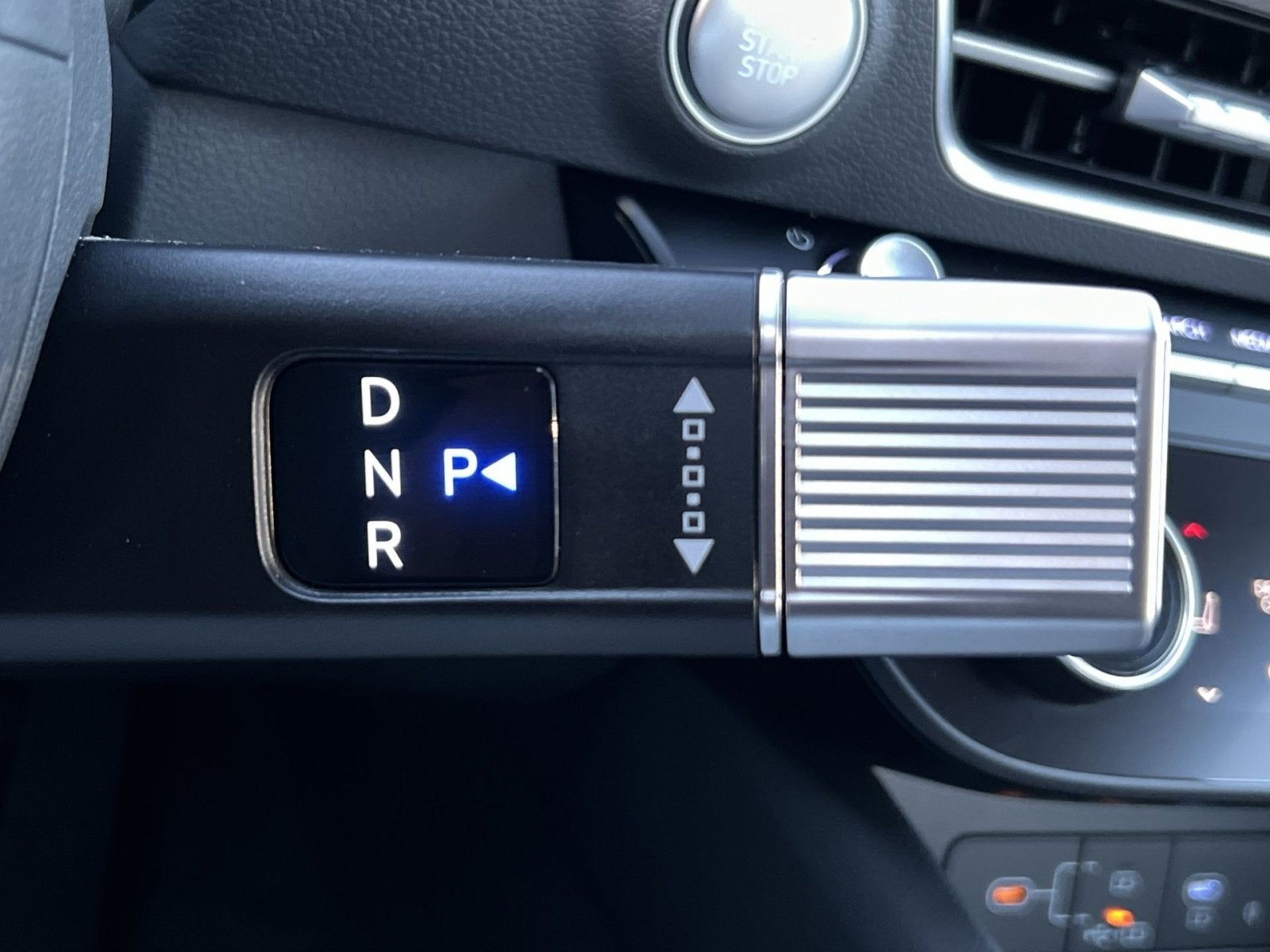 2024 Hyundai SONATA HYBRID SEL