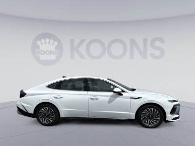 2025 Hyundai SONATA HYBRID SEL