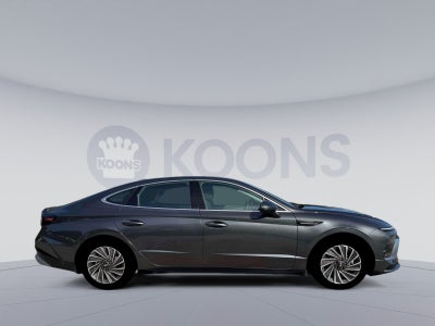 2026 Hyundai SONATA HYBRID SEL