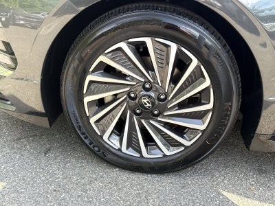 2025 Hyundai SONATA HYBRID SEL