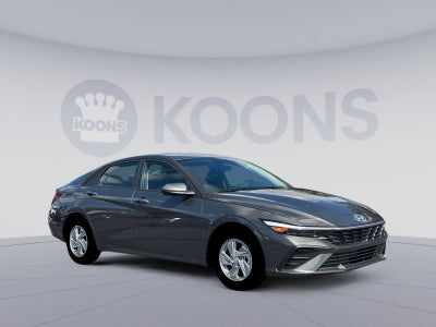 2026 Hyundai ELANTRA SE