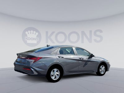 2026 Hyundai ELANTRA SE