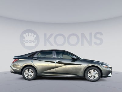 2026 Hyundai ELANTRA SE