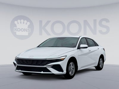 2026 Hyundai ELANTRA SE