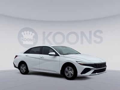 2026 Hyundai ELANTRA SE